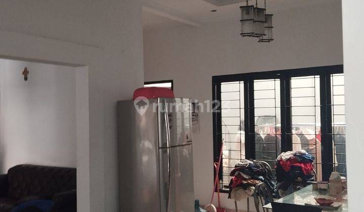 Dijual Rumah Cantik Nan Murah 2 Lantai Di Taman Harapan Baru  2