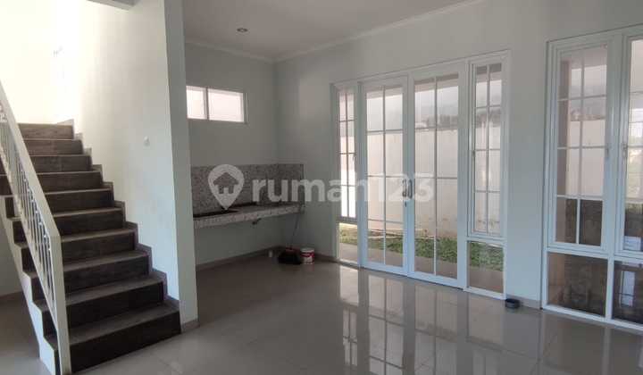 Dijual Rumah Nyaman di Sariwangi