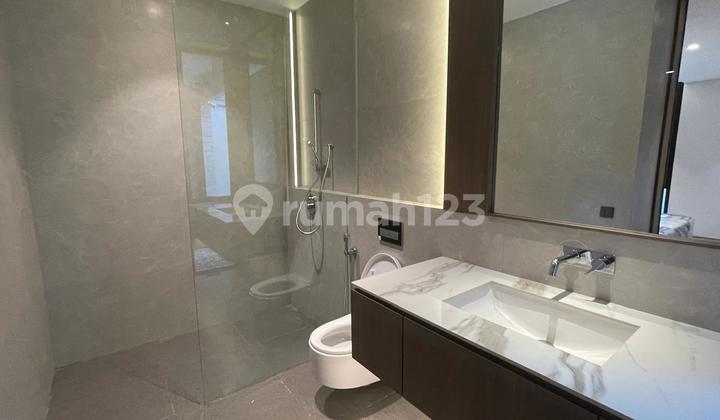 Luxury House Spatirasmi View Danau Kolam Renang Siap Huni 2