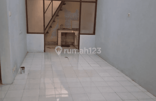 Rumah Unfurnished SHM Alam Hijau Iii Citraland Surabaya 2