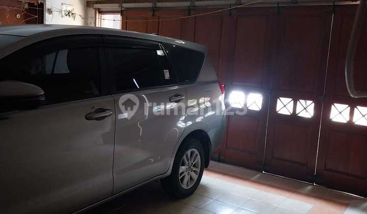 Rumah, 2 Lantai, SHM, di Duren Sawit 2