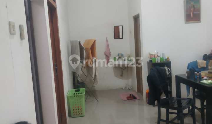 Rumah, 1 Lantai, SHM, di Senen 2