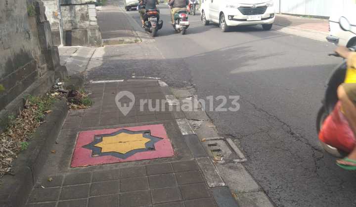 Buc Tanah 1Are Lebar 8Mtr Lingk Perum Eka Cakra Abianbase Jl5mtr