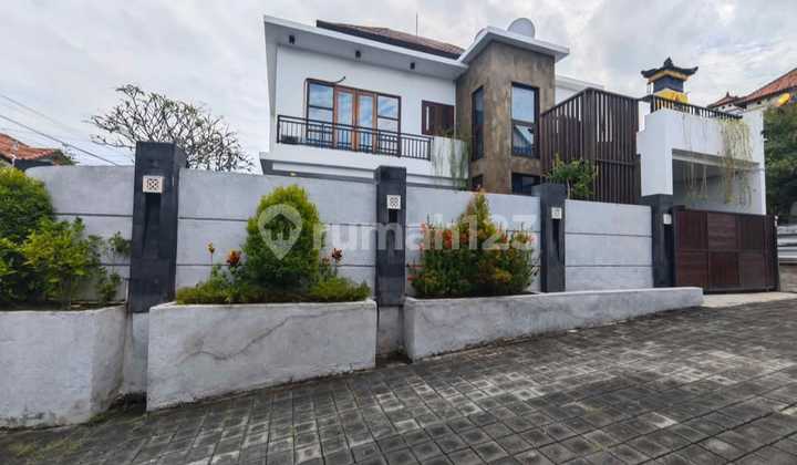 Rumah Elit Style Villa 340m2 Ada Pool Gn Andakasa Gatsu Barat Jl6mtr 1