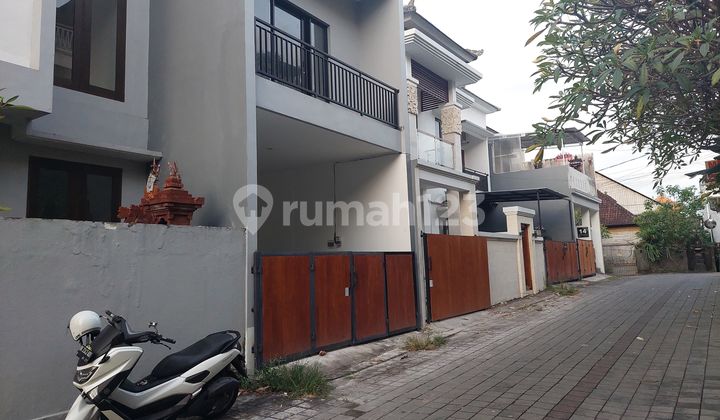 New House Strategic Only 25M from Anyelir Main Road 6m Street Near Unwar, Renon New House Strategic Only 25M from Anyelir Main Road 6m Street Near Unwar, Renon