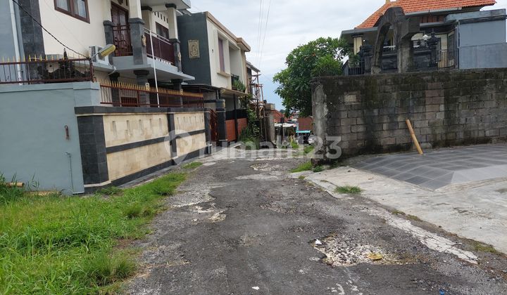 For Sale Residential Area Land on Jln Suradipa A Yani, Peguyangan, North Denpasar, Area 75m2, Front Width 7 Meters, Road Access 4 Meters, Residential Aspect Facing North, Flat Land Contour, Ready to Build, SHMA255, Price 525 Million, Taxes to be Paid Separately by Each Party.