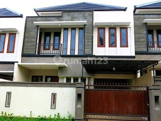 Buc Rumah Spt Baru 2lt 230m2 Halaman Luas Gatsu Barat Denpasar Jl8mtr 1