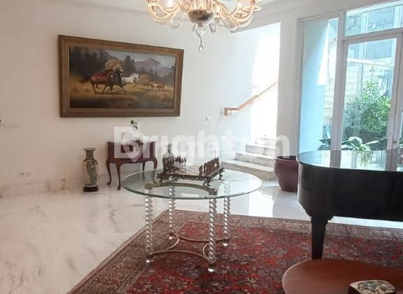 Rumah Mewah, dan bagus Ancol di jual. Terletak di kawasan Taman Impian Jaya Ancol. 1