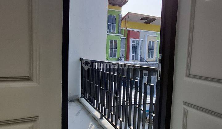 Rumah 2 Lantai Shm Dekat Stasiun Krl Bintaro  2