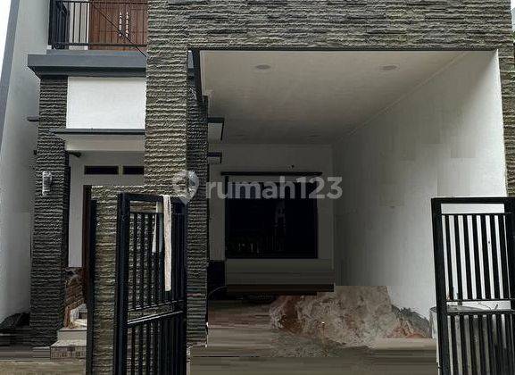 Rumah Cijantung Pasar Rebo, Baru 2 Lantai Mewah Murah Jaktim Kota Jakarta Timur ARR121 Jual Dijual 1