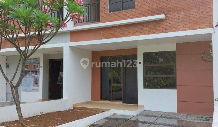 Rumah Mole. Ciputat, Baru 2 Lantai, Mewah Harga Murah di Tangsel, Kota Tangerang Selatan Jual Dijual 2