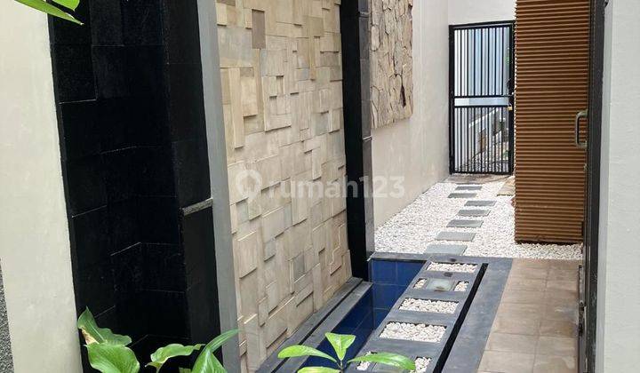 Rumah Bagus dijual cepat di Perumahan Raffles Hills Cibubur 2