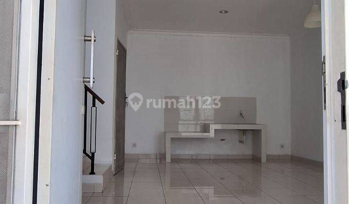 Dijual Rumah 2 lantai siap huni di Kota Wisata 2