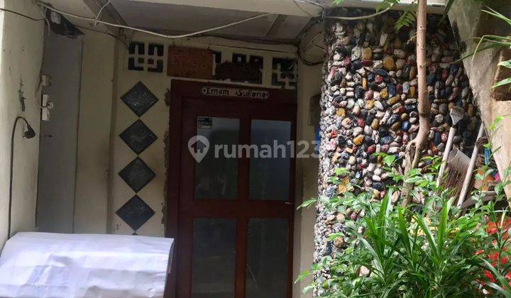 Rumah 2lantai dijual cepat di Pegangsaan, Menteng, Jakarta Pusat 1