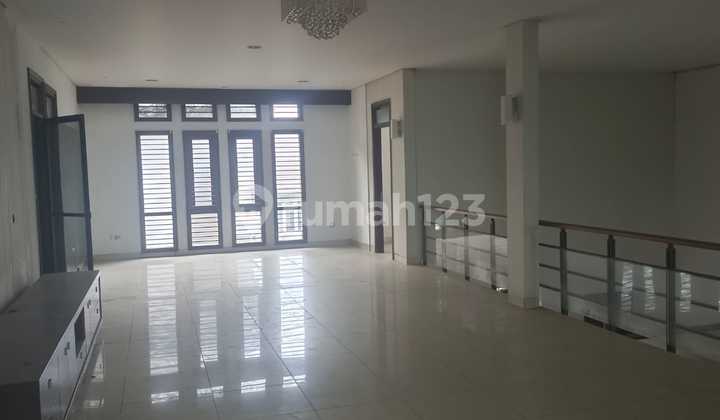 Ruko Rendeng Istana Pasteur, Gunung Batu area