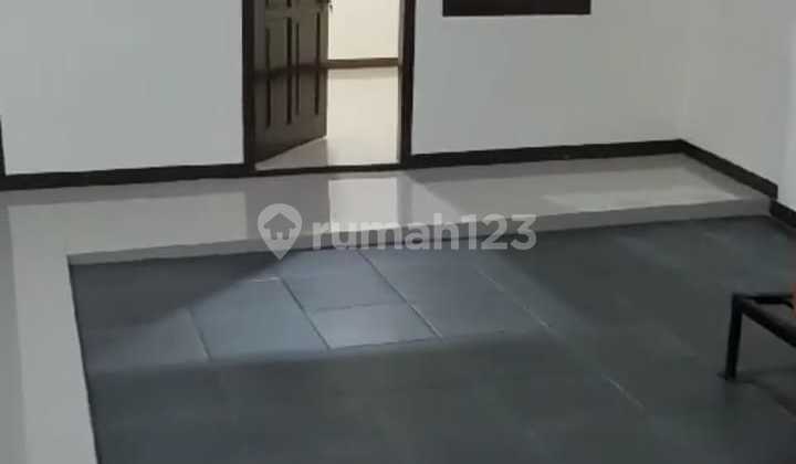 Rumah 5Km Strategis Sayap Gardujati Sudirman 2