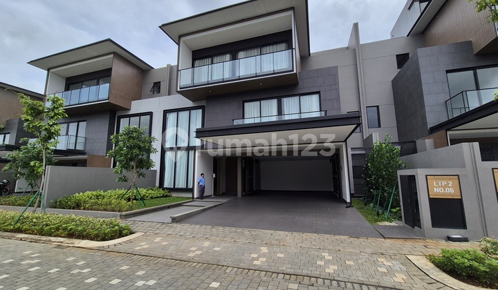 Termewah di BSD Ada Private Lift dan High Ceiling Siap Huni di Layton Navapark BSD 2