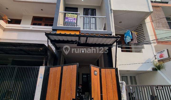 Termurah di Jakarta Barat Rumah Baru Siap Huni 4 kamar bisa KPR 1