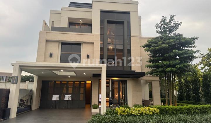 Luxury House with Private Lift in the Elite Area of BSD City 1