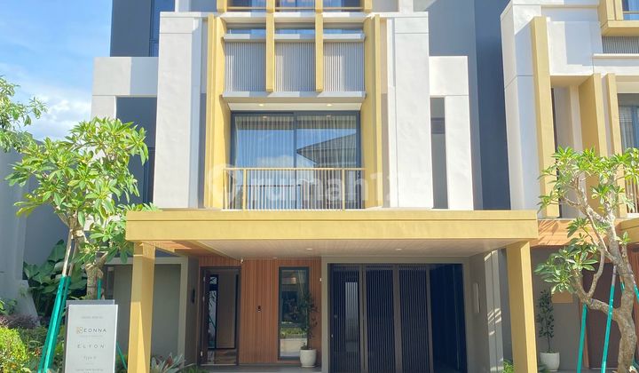 Luxury House near AEON Mall Eastvara BSD City South Tangerang 1