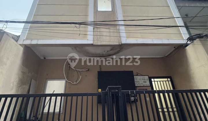 Fantastic Cheap Boarding House Rarely Available in Tanjung Duren for Retirement Investment 2