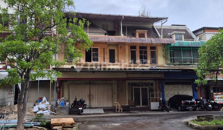 Ruko Gandeng Ada Lift Barang Dekat Pintu Tol Kapuk Cengkareng