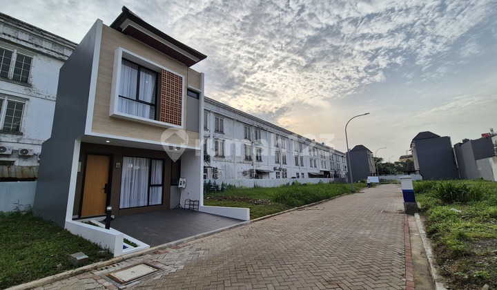 New 2-Story House with 3 Bedrooms, Installments Starting from 5 Million in Modernland Tangerang 2