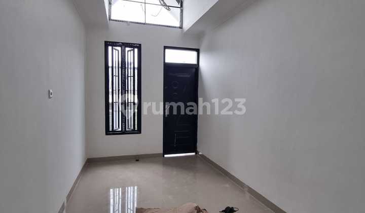 Termurah di Jakarta Barat Rumah Baru Siap Huni 4 kamar bisa KPR 2