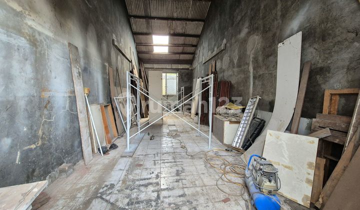 Rumah Tua Hitung Tanah Bebas Banjir Dekat Tol Cengkareng 2