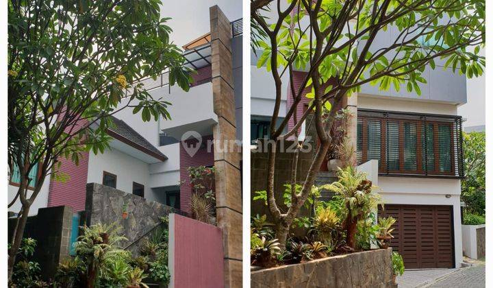 Rumah Strategis Dijual Cepat Ada Kolam Renang 1