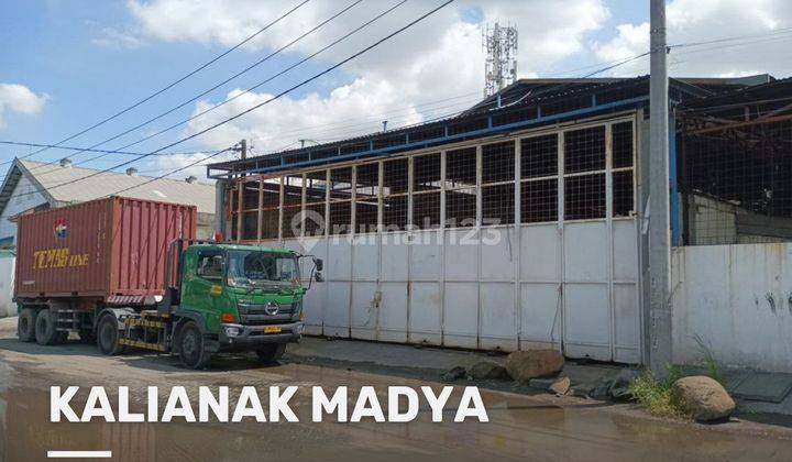 Gudang Kalianak Madya (ada 4 jejer) STRATEGIS HITUNG TANAH  1