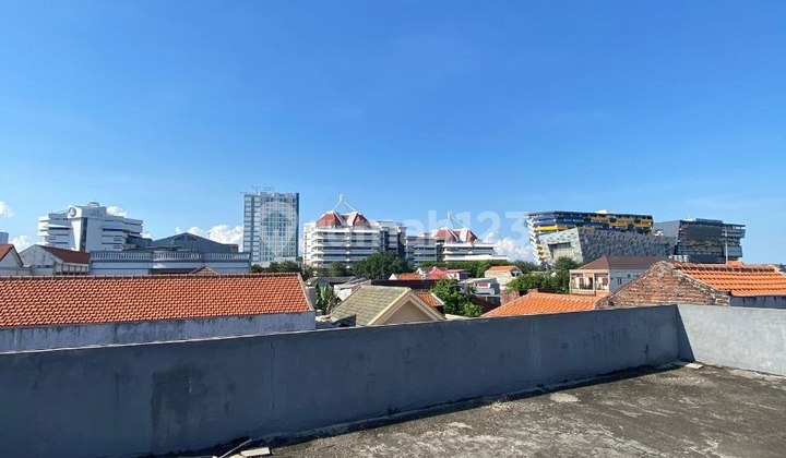 36-Room Boarding House Near Petra University in Siwalankerto, Surabaya