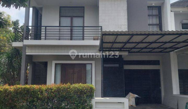 Rumah Kontrakan Bagus Furnished SHM di Royal Residence, Surabaya 1