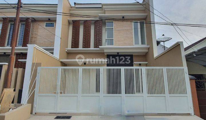 Rumah Manyar Kertoadi New Minimalis Row 3 Mobil, Carport 2 1