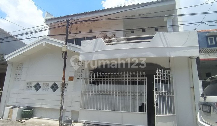 Dijual rumah Semolowaru Elok STRATEGIS                1