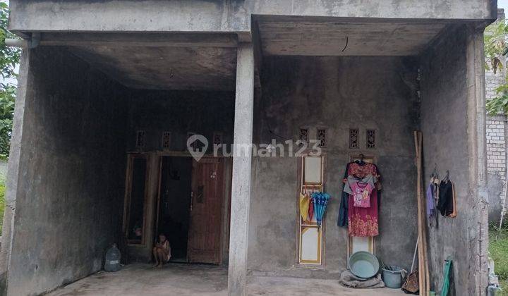 Rumah Butuh Renovasi di Ds Wedoroanom, Gresik Strategis 1