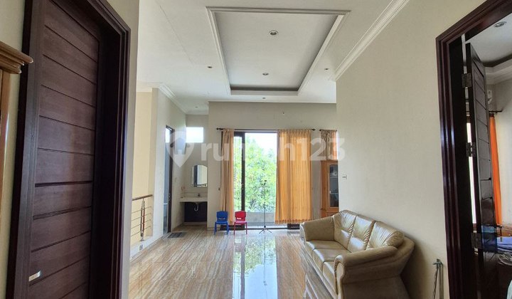 Beautiful Furnished Tourist House Bukit Mas, Surabaya 2