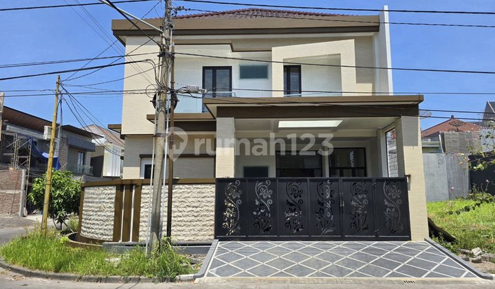 Rumah Araya  MINIMALIS STRATEGIS BOULEVARD  1