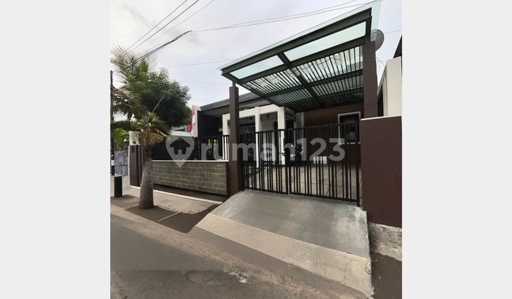 DIJUAL RUMAH DARMO PERMAI TIMUR KONDISI BAGUS DAN BU