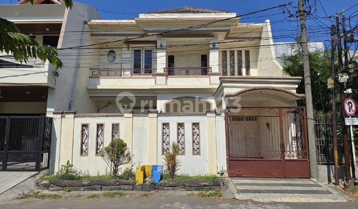 Rumah Dharmahusada Indah Timur 1