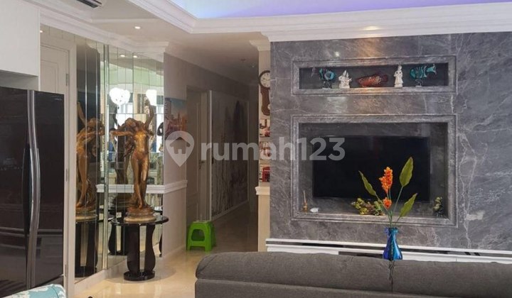 Dijual Apartment The Peak Tunjungan Plaza Pusat Kota