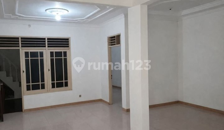 Dijual Rumah Taman Pondok Indah Wiyung 2