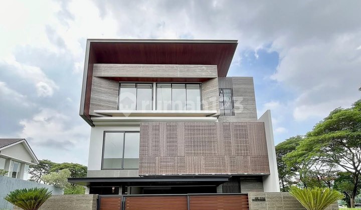 DIJUAL RUMAH BARU SUPER MEWAH DI KAWASAN GOLF DIJUAL RUMAH BARU SUPER MEWAH DI KAWASAN GOLF