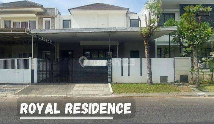 Rumah Bagus Semi Furnished SHM di Royal Residence, Surabaya 1