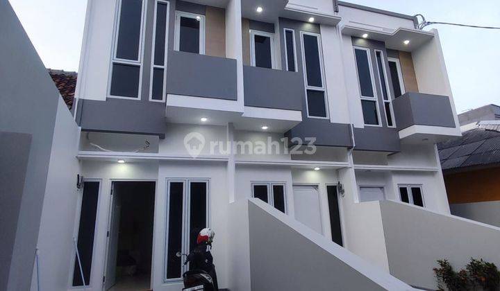 Rumah Bagus  2 Lantai Ditengah Kota  2