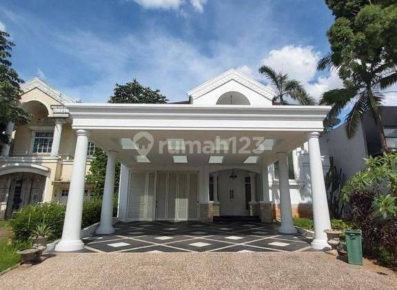 Rumah besar dan mewah di legenda wisata 1