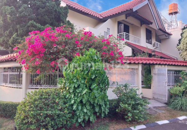 House for Sale in Pondok Indah, Corner Position, Negotiable Price. 2