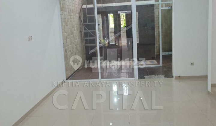 Rumah Minimalis di Setrasari Tengah, Bandung