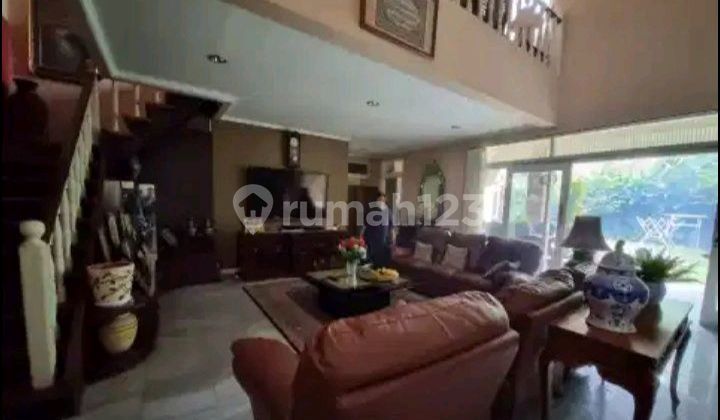 Rumah Cantik Dan Luas Di Daerah Sarijadi Bandung 2