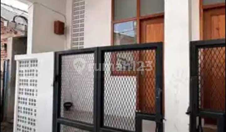 For Rent 2-Story House in Sadang Serang Area Alley, Cikutra Wing